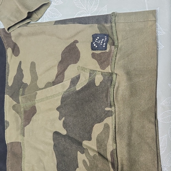 American Eagle Hoodie - Picture 6 of 13